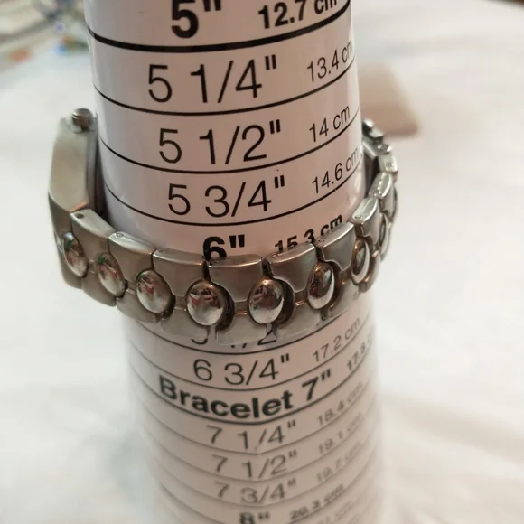 Charles Raymond silver tone women's watch - Picture 6 of 9